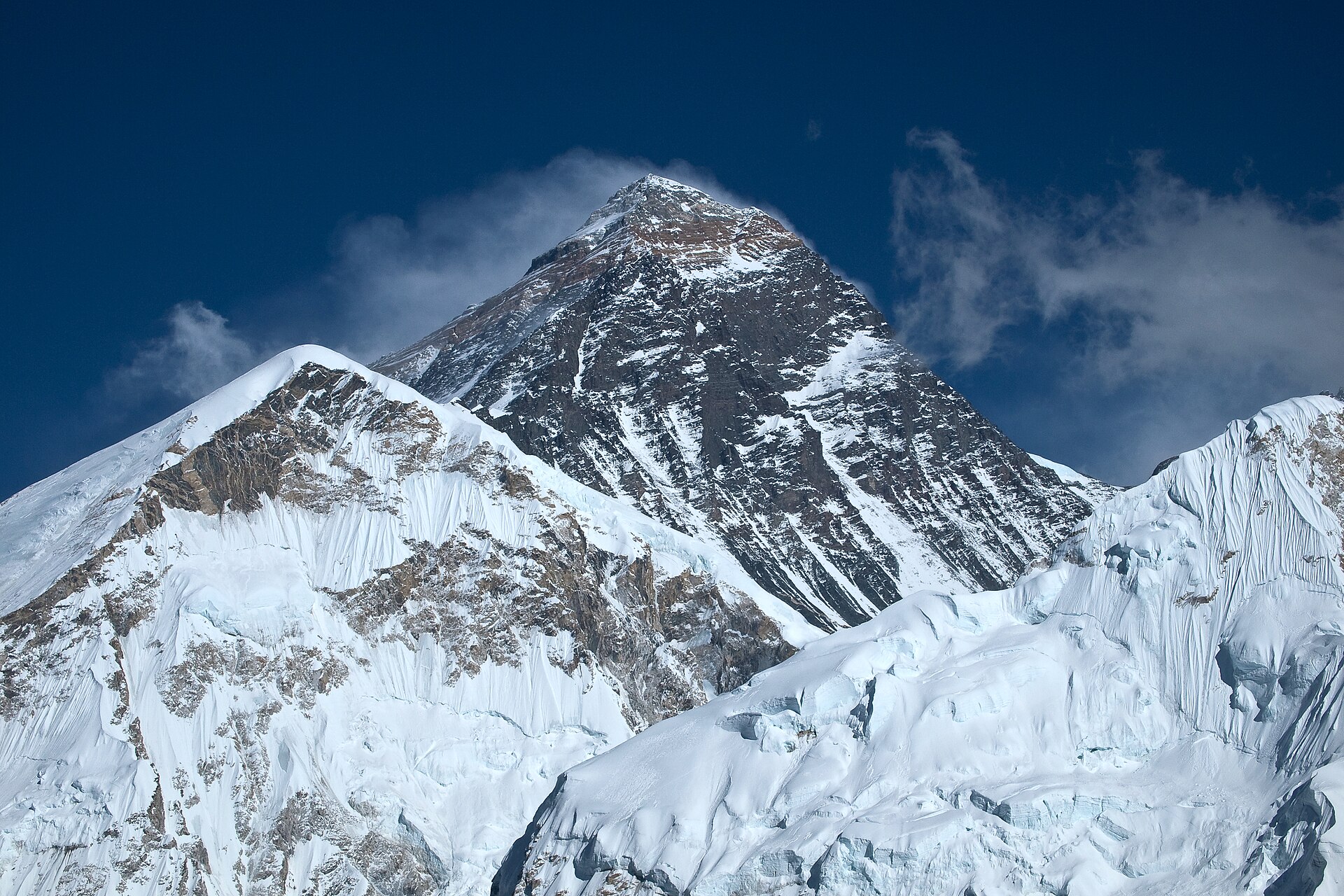 Himalaya mountain landscape for a Kathmandu and Pokhara family itinerary