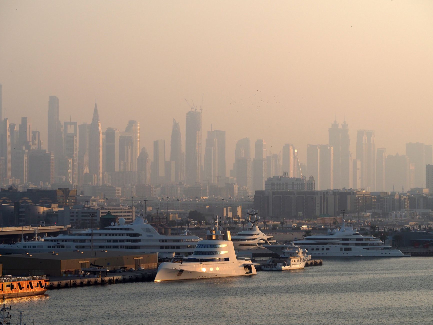 Dubai · 7-day validated itinerary destination view
